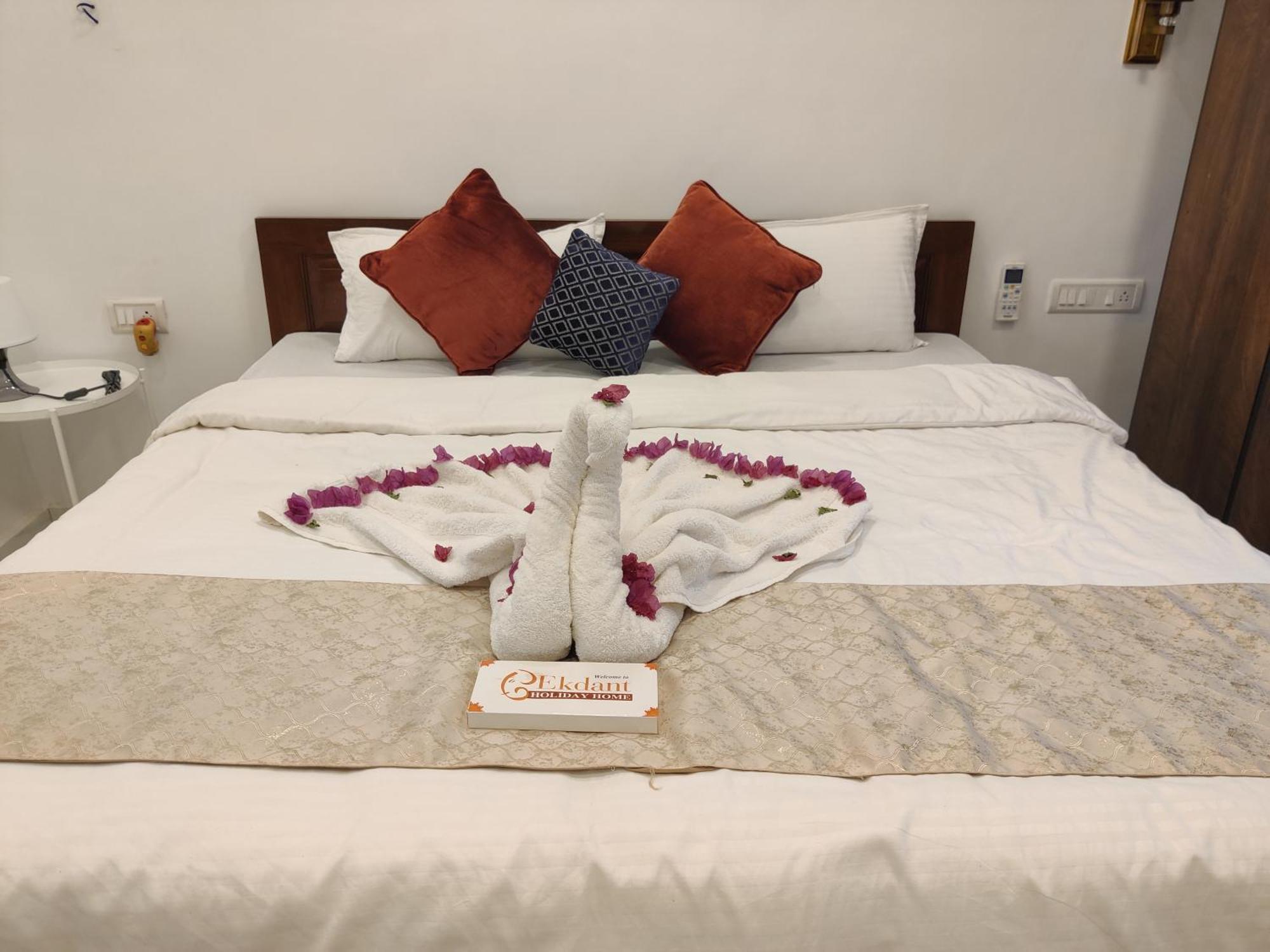 Whitehouse Homestay By Oxystays Hospitality Alībāg Extérieur photo