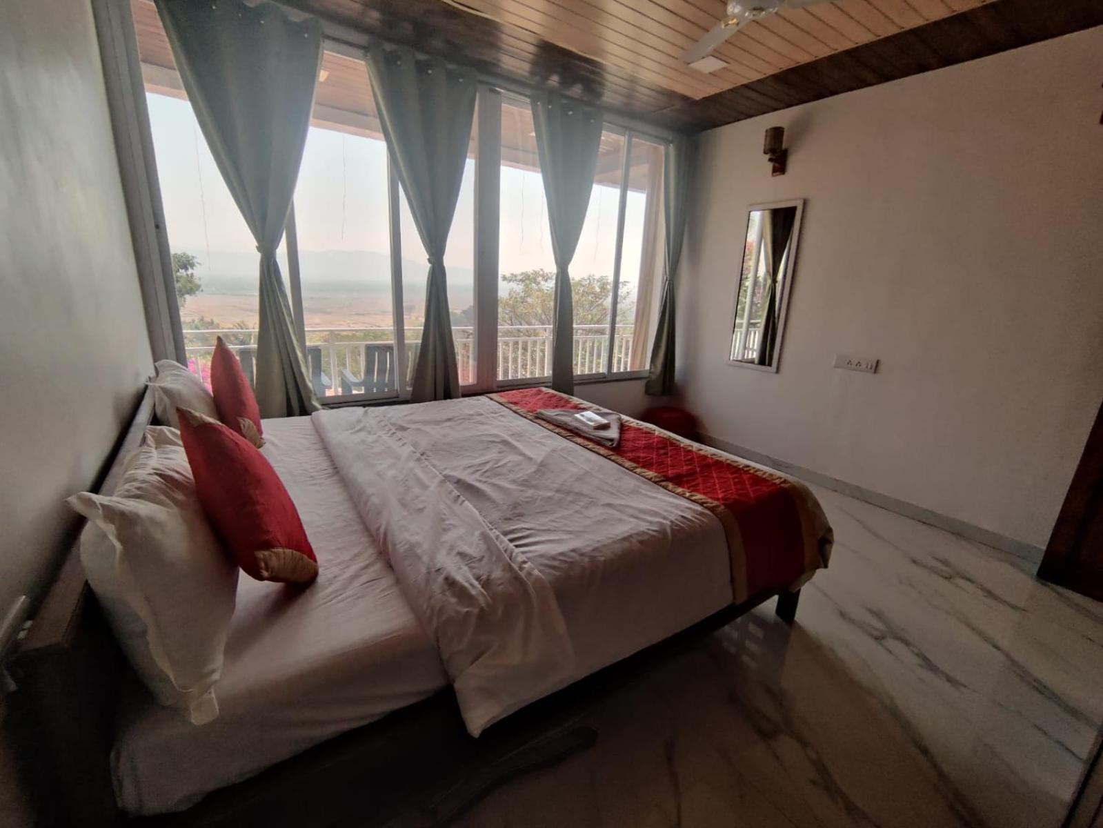Whitehouse Homestay By Oxystays Hospitality Alībāg Extérieur photo