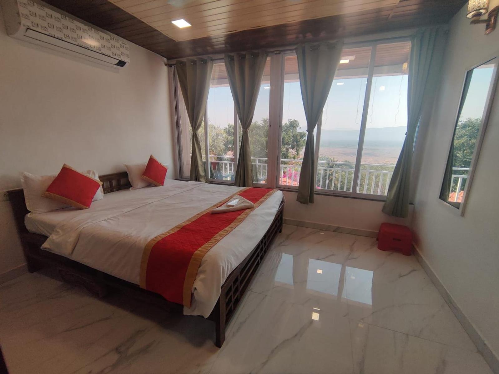 Whitehouse Homestay By Oxystays Hospitality Alībāg Extérieur photo