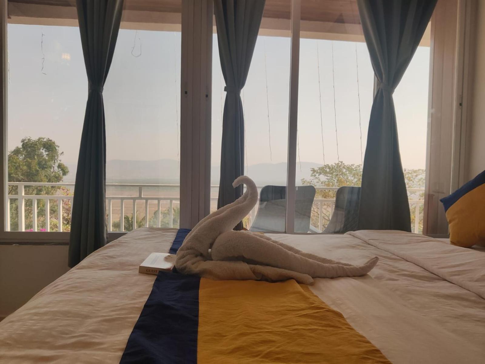 Whitehouse Homestay By Oxystays Hospitality Alībāg Extérieur photo